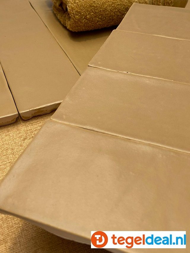 Revoir Paris, Provence CARAMEL, 6,2x25 cm matte wandtegels Revoir Paris, Provence CARAMEL, 6,2x25 cm matte wandtegels