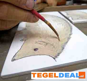 TH1-25b Egel jong, handbeschilderde tegel, 13x13 cm 