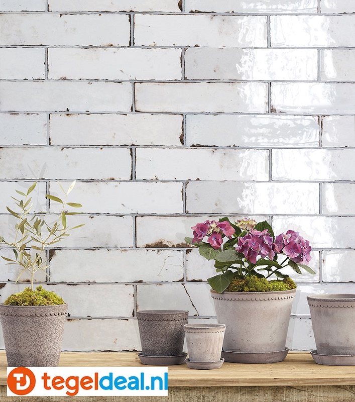 WDT Nanda Tiles, Loft White Gloss, 7,5x30 cm WDT Nanda Tiles, Loft White Gloss, 7,5x30 cm
